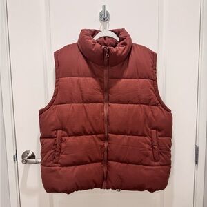 Brown/orange puffer vest!